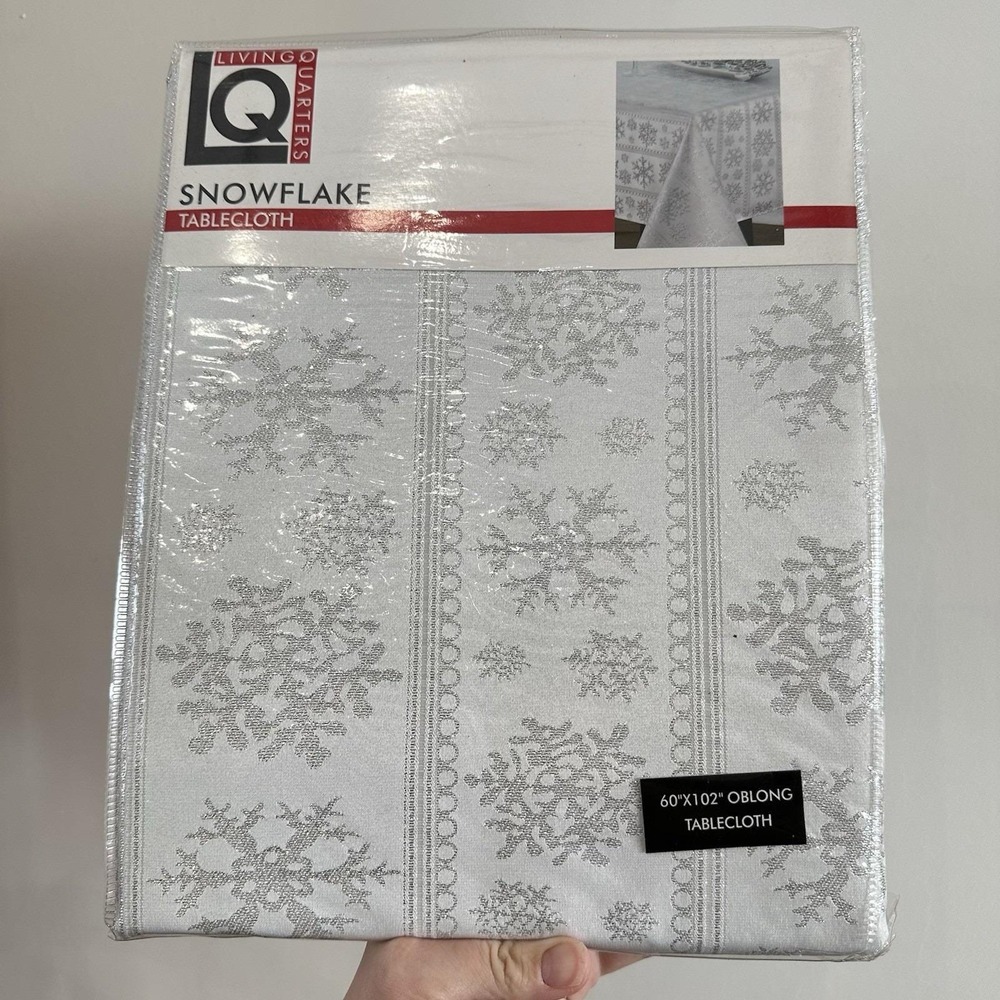 NEW‎ Living Quarters Oblong Snowflake Tablecloth Silver White Chrisrmas 60x102"